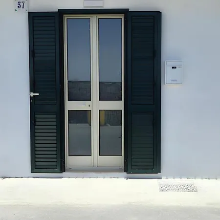 Casa Sunrise Al Porto Turistico شقة شاكا