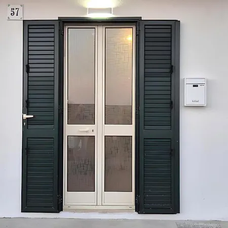 Casa Sunrise Al Porto Turistico شقة *
